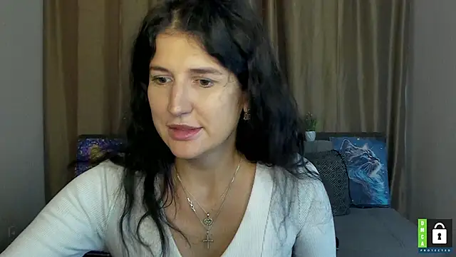 Snapshot of Alianna_Solo_Kisses chatting on 10/08/25, 05:27 Alianna Solo Kisses online show from 10/08/25, 05:27