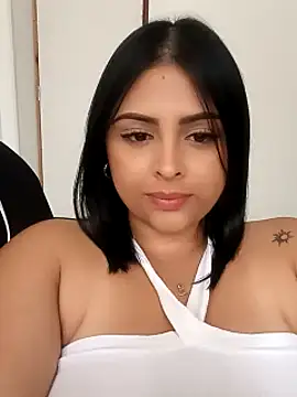 MelannyBell online show from 02/15/25, 07:06