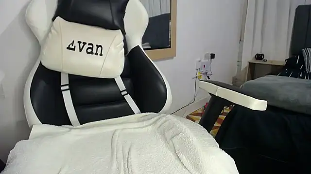 Valerioe online show from 02/18/25, 02:27