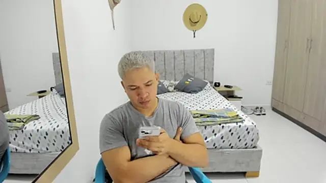 Valerioe online show from 04/22/26, 03:24