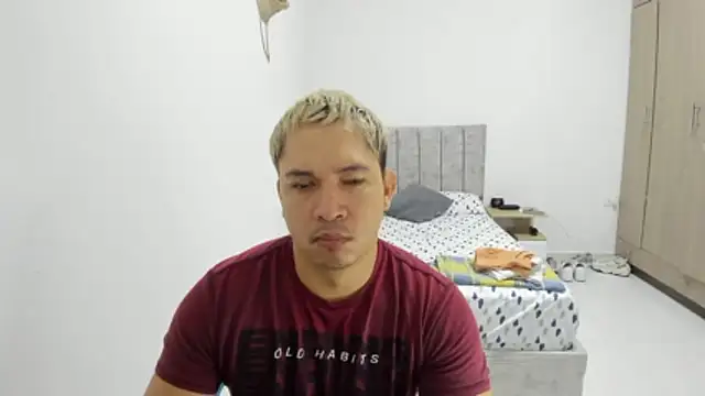 Snapshot of Valerioe chatting on 06/02/26, 08:38 Valerioe online show from 06/02/26, 08:38