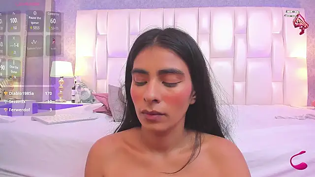 Snapshot of allys_rose chatting on 01/12/25, 08:14 allys rose online show from 01/12/25, 08:14