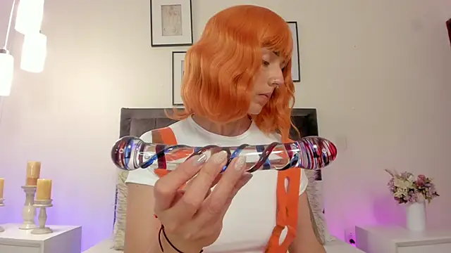 Snapshot of helen_mooree chatting on 11/08/25, 01:11 helen mooree online show from 11/08/25, 01:11