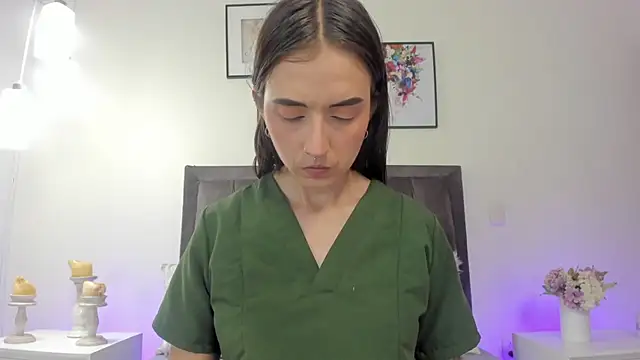 helen mooree online show from 06/26/26, 12:53
