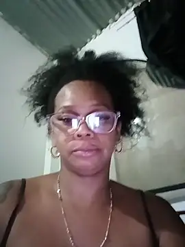 Snapshot of Melanie_candy_ chatting on 02/03/26, 11:21 Melanie candy online show from 02/03/26, 11:21