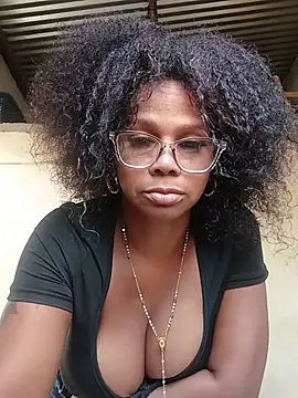 Snapshot of Melanie_candy_ chatting on 02/27/26, 07:47 Melanie candy online show from 02/27/26, 07:47