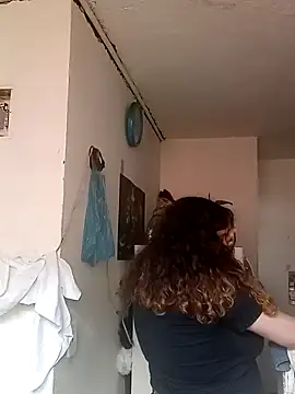Snapshot of loba9706 chatting on 12/18/24, 03:44 loba9706 online show from 12/18/24, 03:44