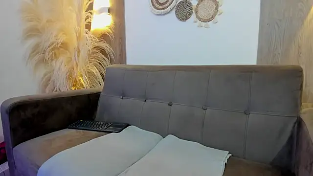 Snapshot of Lizzie_Williams_ chatting on 11/30/25, 03:21 Lizzie Williams online show from 11/30/25, 03:21