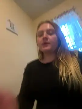 Snapshot of PhatAssBlond chatting on 03/19/25, 11:14 PhatAssBlond online show from 03/19/25, 11:14