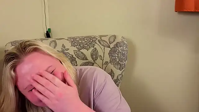 PhatAssBlond online show from 06/24/26, 12:53