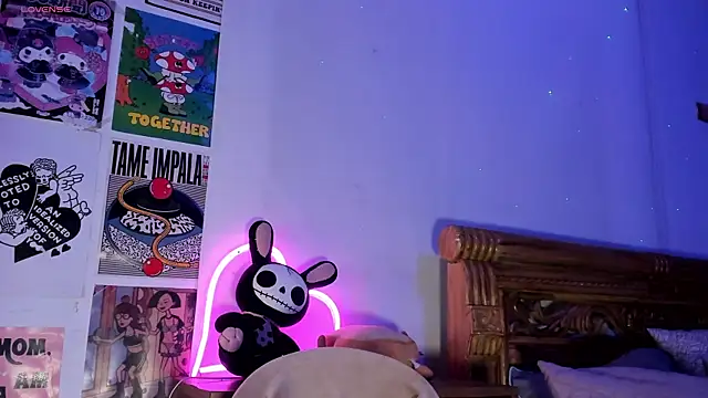 Snapshot of yourrosenrot chatting on 09/27/25, 12:59 yourrosenrot online show from 09/27/25, 12:59