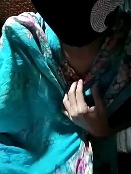 Raya-Moni online show from 01/13/26, 03:28