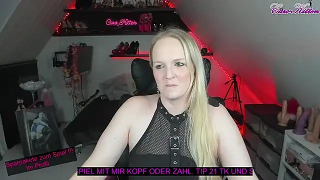 Snapshot of caro_kitten chatting on 12/27/24, 06:10 caro kitten online show from 12/27/24, 06:10