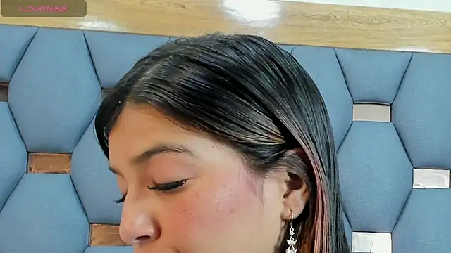 yayi derek online show from 12/20/25, 11:28