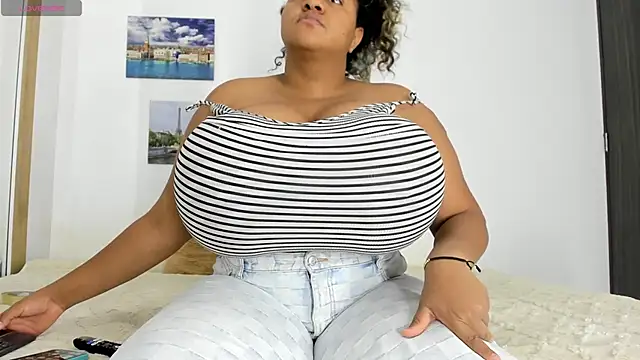 bigmom69  online show from 11/03/25, 12:24