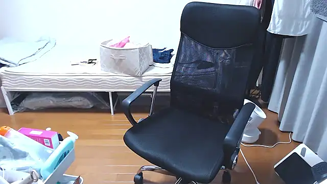 izumi  123 online show from 10/10/25, 01:43