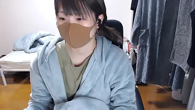 Snapshot of izumi__123 chatting on 06/20/26, 02:31 izumi 123 online show from 06/20/26, 02:31