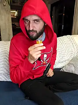 Snapshot of Jade_Emeraud chatting on 12/06/24, 11:03 Jade Emeraud online show from 12/06/24, 11:03