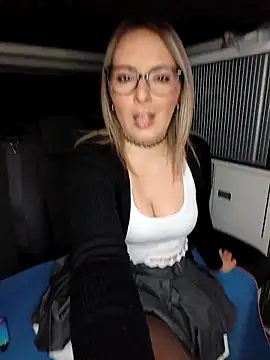 Snapshot of Jade_Emeraud chatting on 02/03/26, 09:09 Jade Emeraud online show from 02/03/26, 09:09