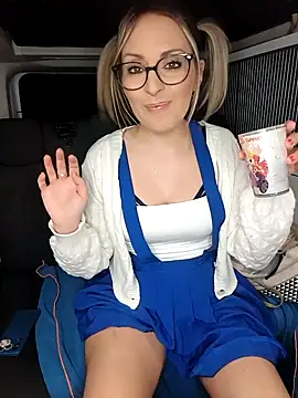 Snapshot of Jade_Emeraud chatting on 02/05/26, 09:08 Jade Emeraud online show from 02/05/26, 09:08