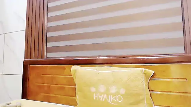 Snapshot of phuong-anh1709 chatting on 12/02/24, 12:40 phuong-anh1709 online show from 12/02/24, 12:40