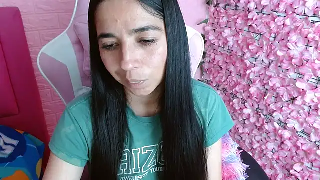 Snapshot of kendall_all4u chatting on 10/28/25, 02:59 kendall all4u online show from 10/28/25, 02:59