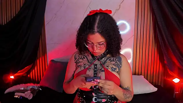 Emiilycollins online show from 01/20/25, 08:50