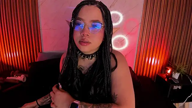 Emiilycollins online show from 02/12/25, 09:33