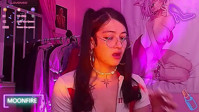 moonfiredancer online show from 10/03/25, 01:35