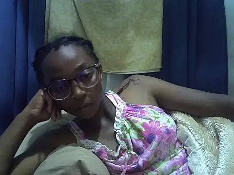 ElianeHot online show from 03/23/26, 07:51