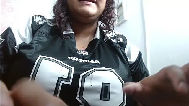 Alisteresa  online show from 04/19/26, 01:27