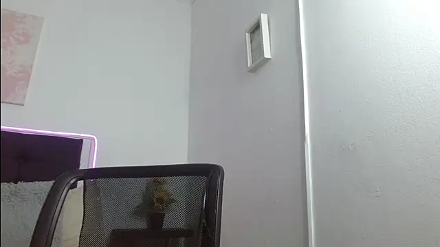 Alisteresa  online show from 04/24/26, 01:41