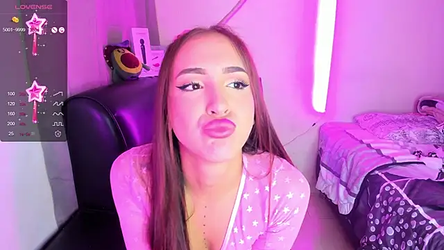 Snapshot of Gothic_slut-without_limit chatting on 01/22/25, 04:34 Gothic slut-without limit online show from 01/22/25, 04:34