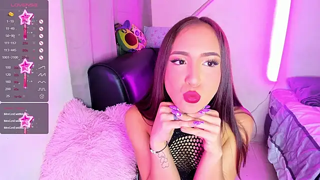 Snapshot of Gothic_slut-without_limit chatting on 01/29/25, 02:30 Gothic slut-without limit online show from 01/29/25, 02:30