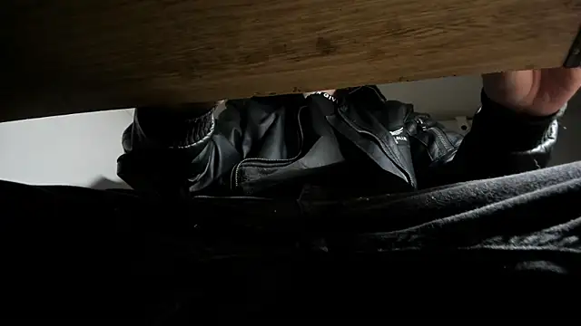 s sven03 online show from 01/21/25, 04:54