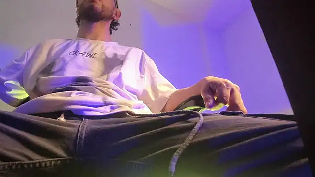 s sven03 online show from 11/29/25, 01:52