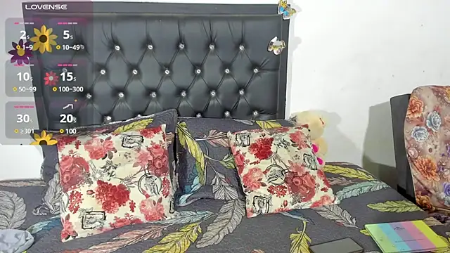 Snapshot of Darlyquenn11 chatting on 01/16/25, 03:34 Darlyquenn11 online show from 01/16/25, 03:34