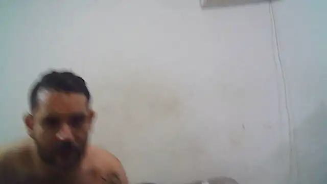 Snapshot of kevinbolena chatting on 06/14/26, 04:03 kevinbolena online show from 06/14/26, 04:03