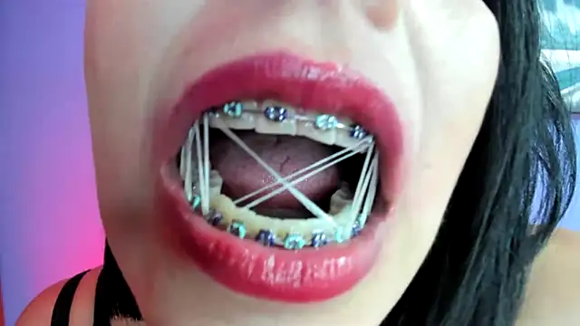 Snapshot of AdelleLennox_cg chatting on 01/23/25, 05:21 AdelleLennox cg online show from 01/23/25, 05:21