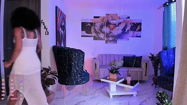 Snapshot of pretty_pettite chatting on 12/08/24, 01:14 pretty pettite online show from 12/08/24, 01:14