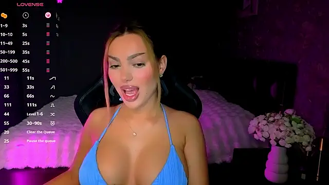 babyleilaa online show from 03/17/26, 09:51