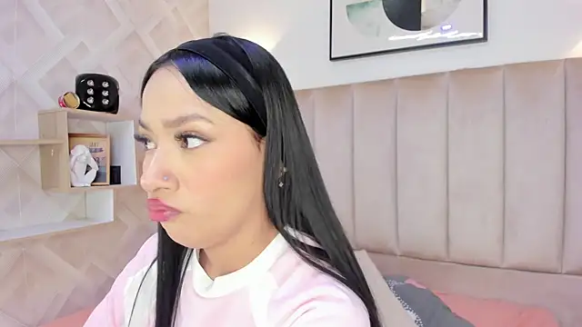 Anniie Queen online show from 04/01/26, 03:07