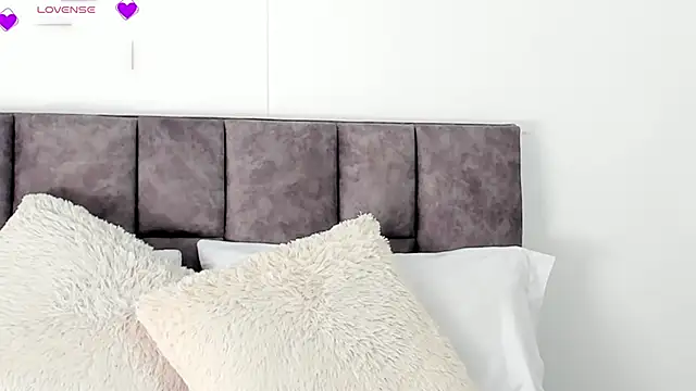 VeronicaTonu online show from 03/13/25, 02:12