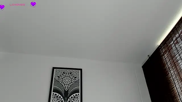 VeronicaTonu online show from 11/14/25, 02:05