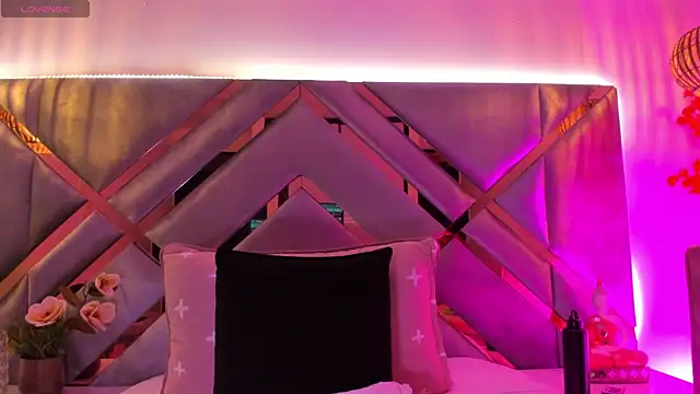 LiaaGenner online show from 10/03/25, 02:30