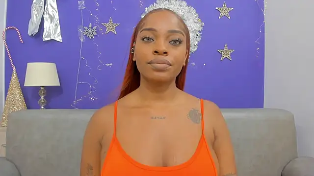 Snapshot of ShantalGomes chatting on 12/17/25, 07:42 ShantalGomes online show from 12/17/25, 07:42