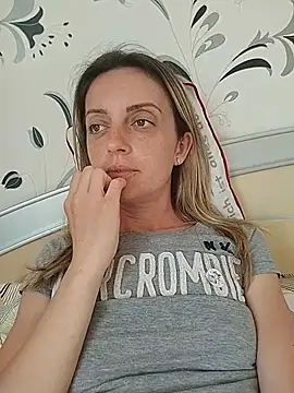 SophyGirl online show from 05/29/26, 02:48