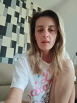 SophyGirl online show from 05/31/26, 05:37