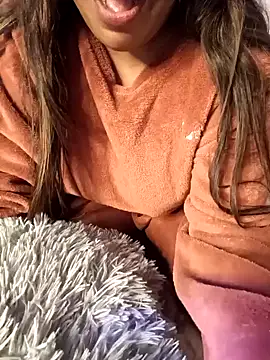 Snapshot of Jessicca_Cum chatting on 01/06/25, 04:34 Jessicca Cum online show from 01/06/25, 04:34