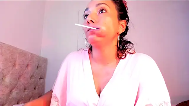 amber demons2021 online show from 02/12/25, 05:48